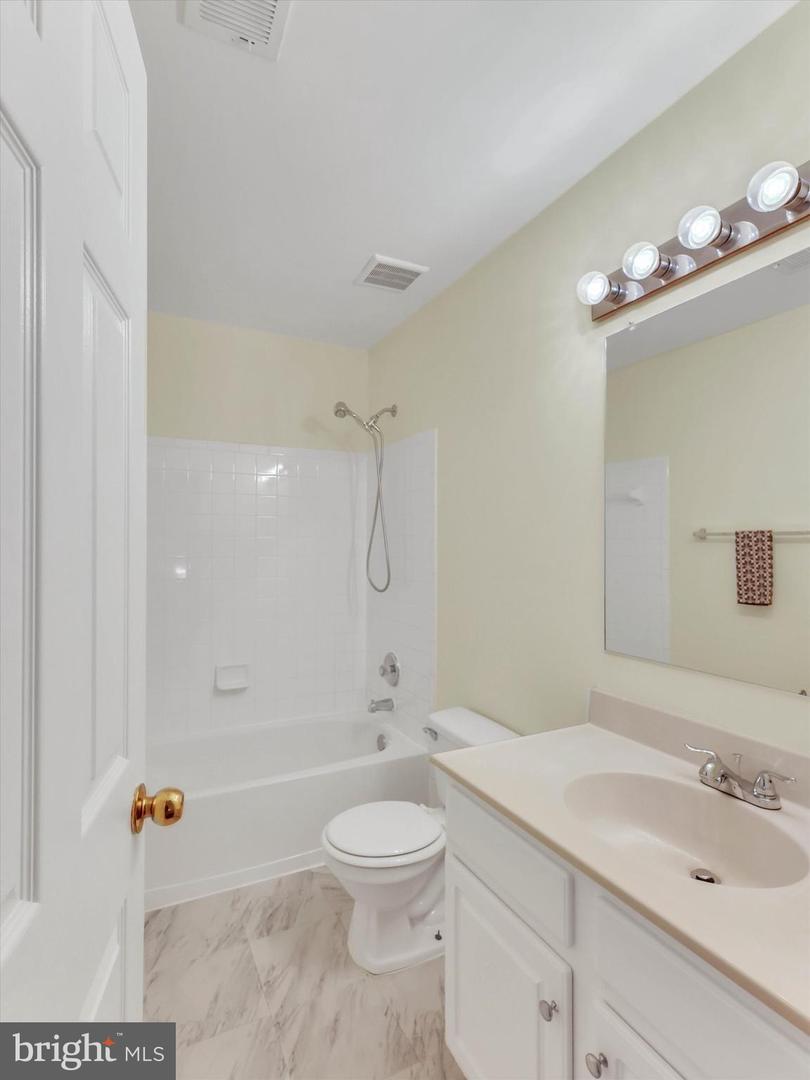 13002 Woodcutter Cir #159 Property Photo 23