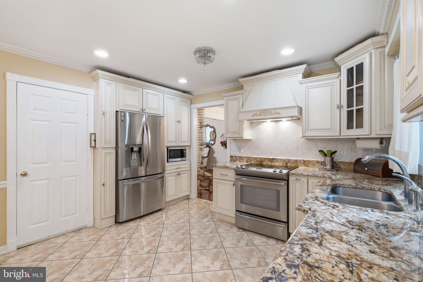 2132 Cherry Leaf Ln Property Photo 14