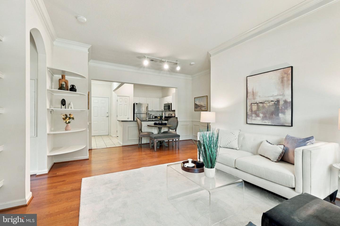 7 Booth St #110 Property Photo 3