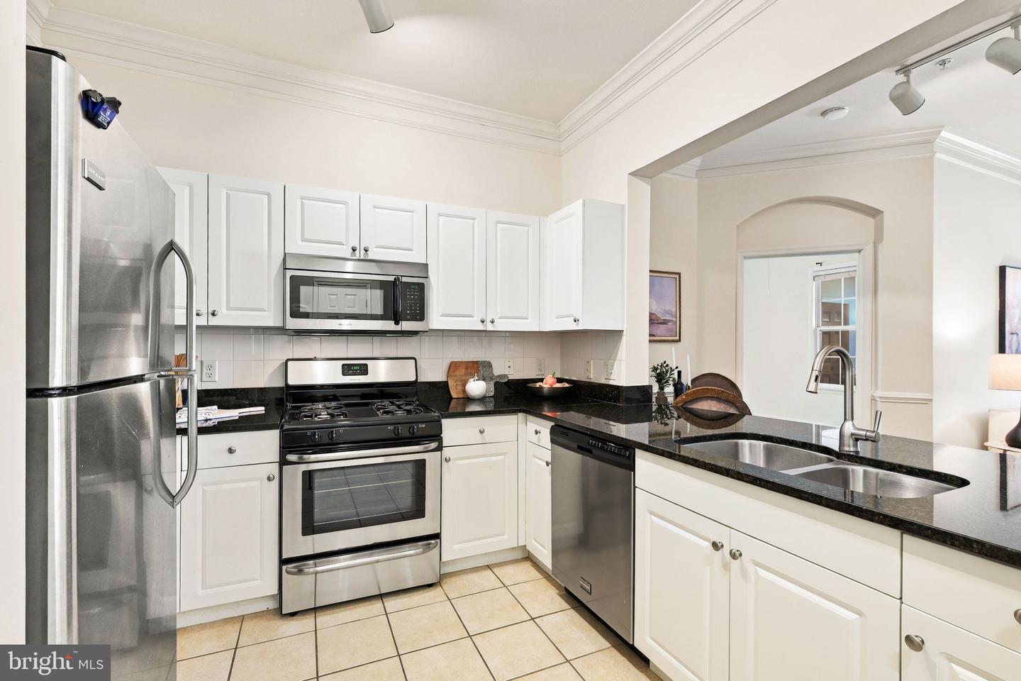 7 Booth St #110 Property Photo 7
