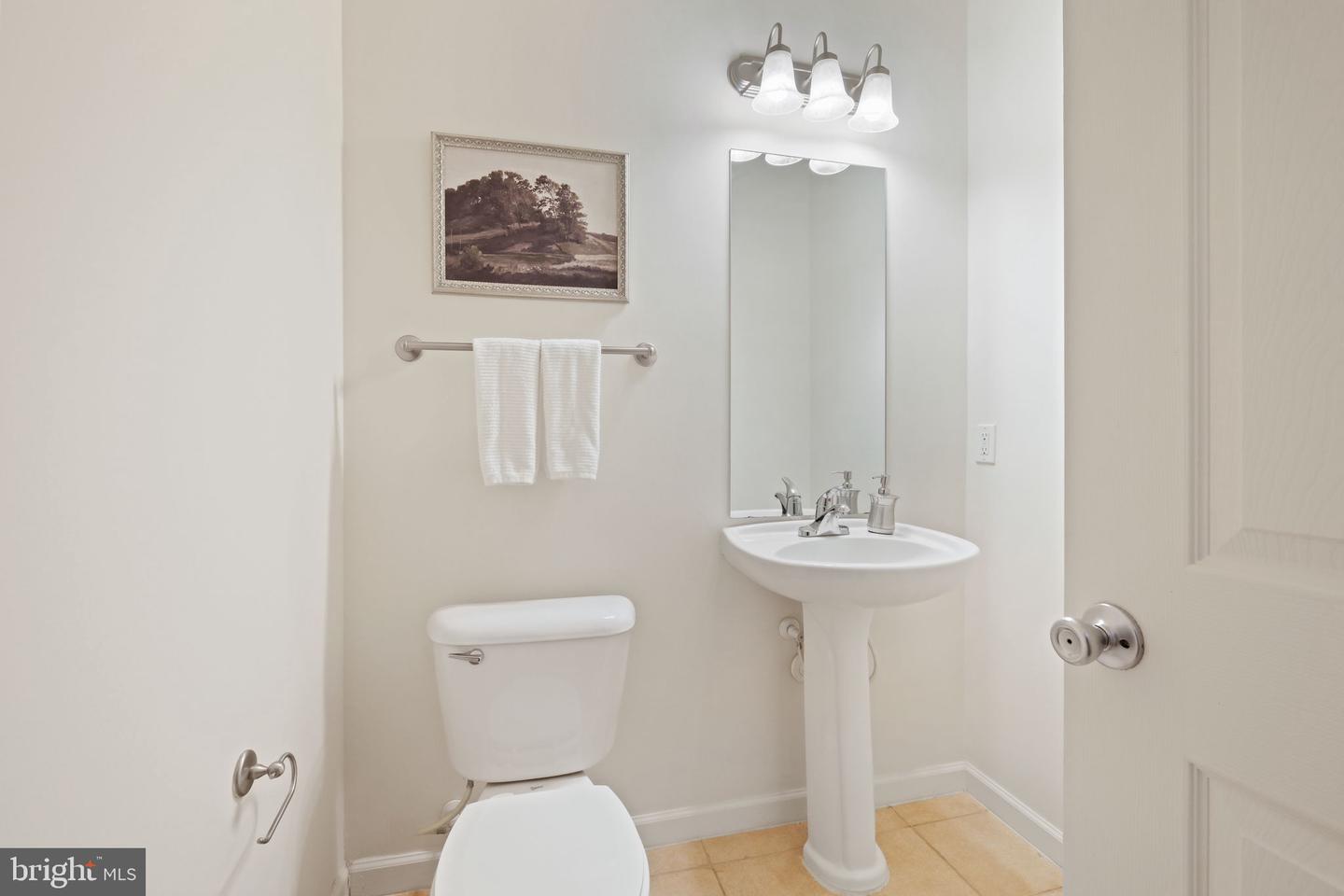 7 Booth St #110 Property Photo 10