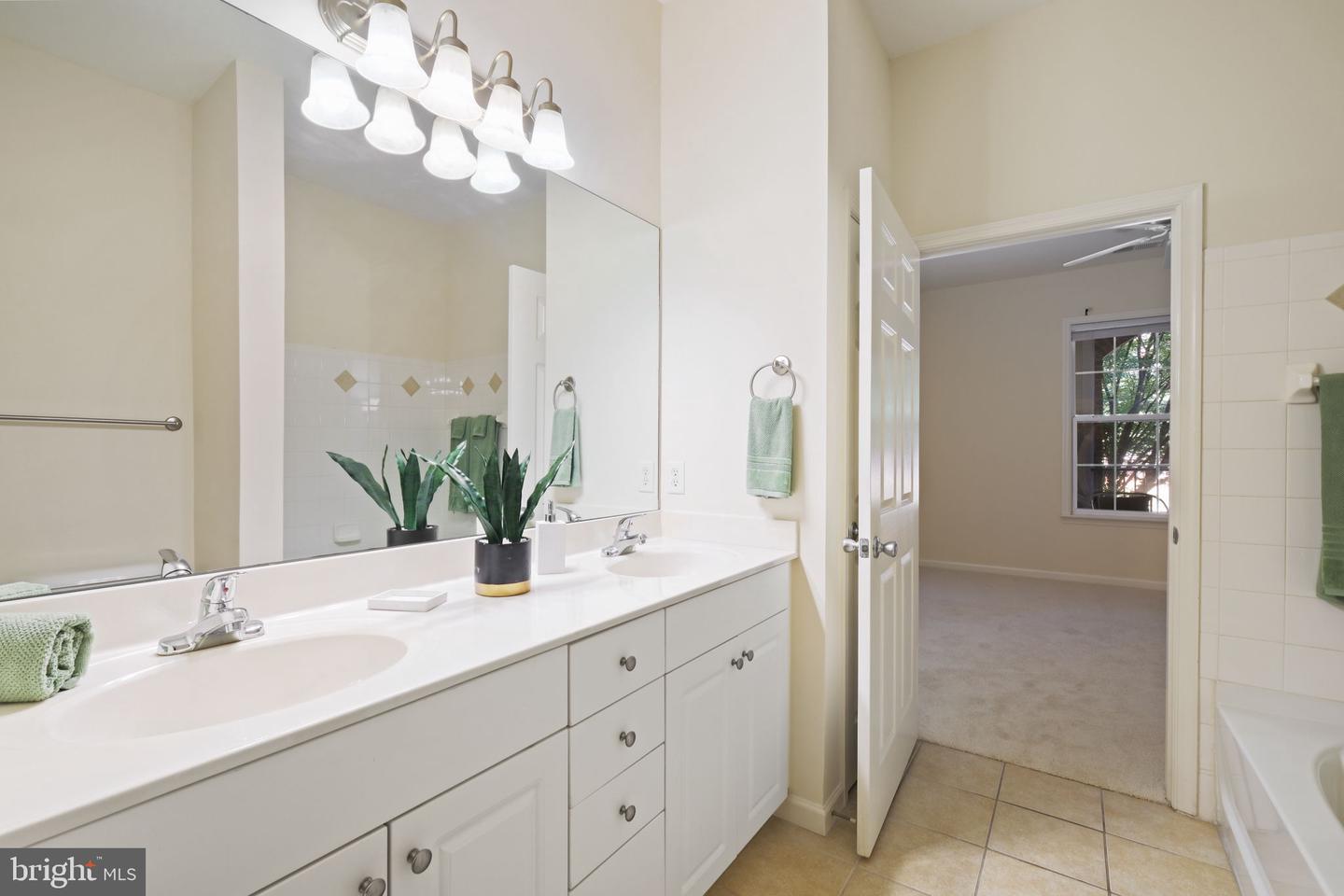 7 Booth St #110 Property Photo 18