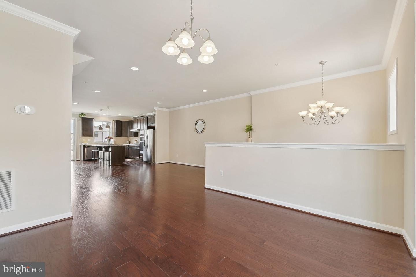 13706 Petrel St Property Photo 6