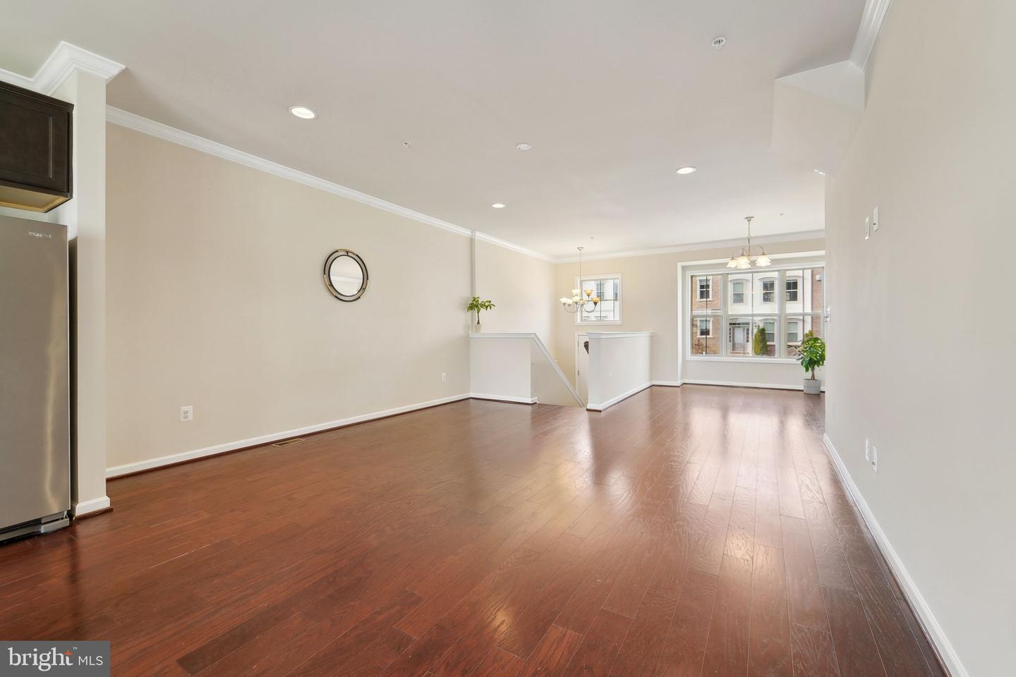 13706 Petrel St Property Photo 9