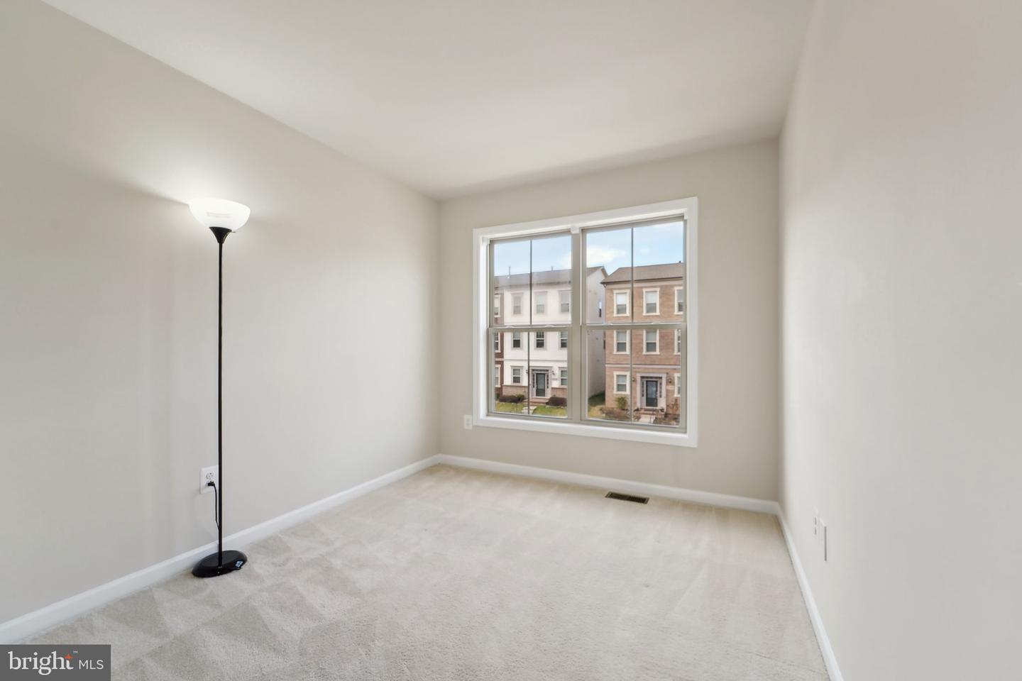 13706 Petrel St Property Photo 28