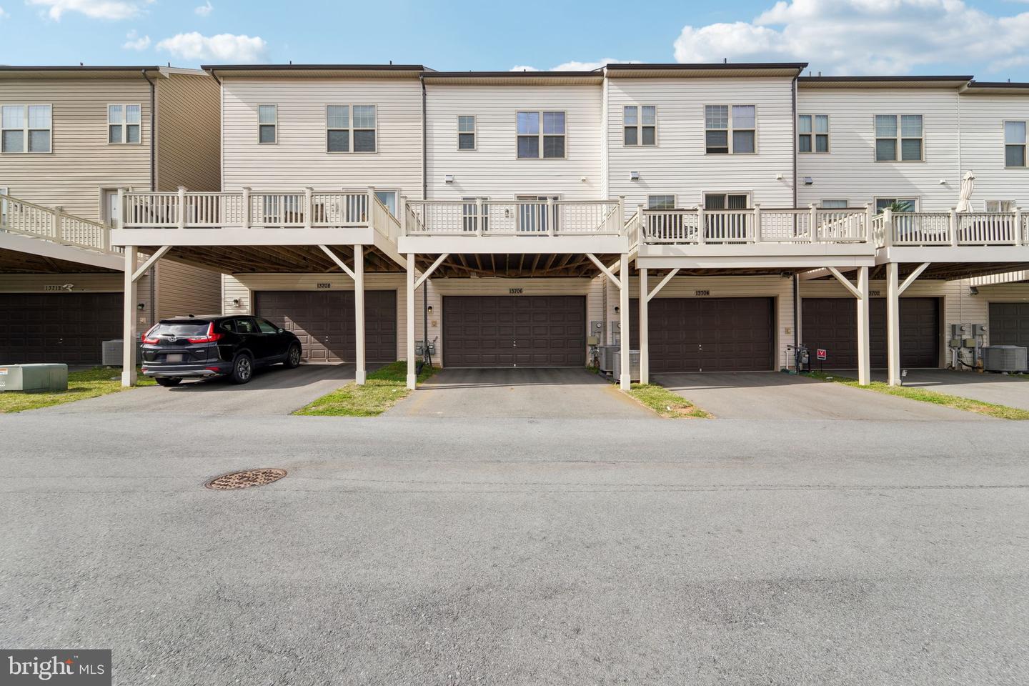 13706 Petrel St Property Photo 41