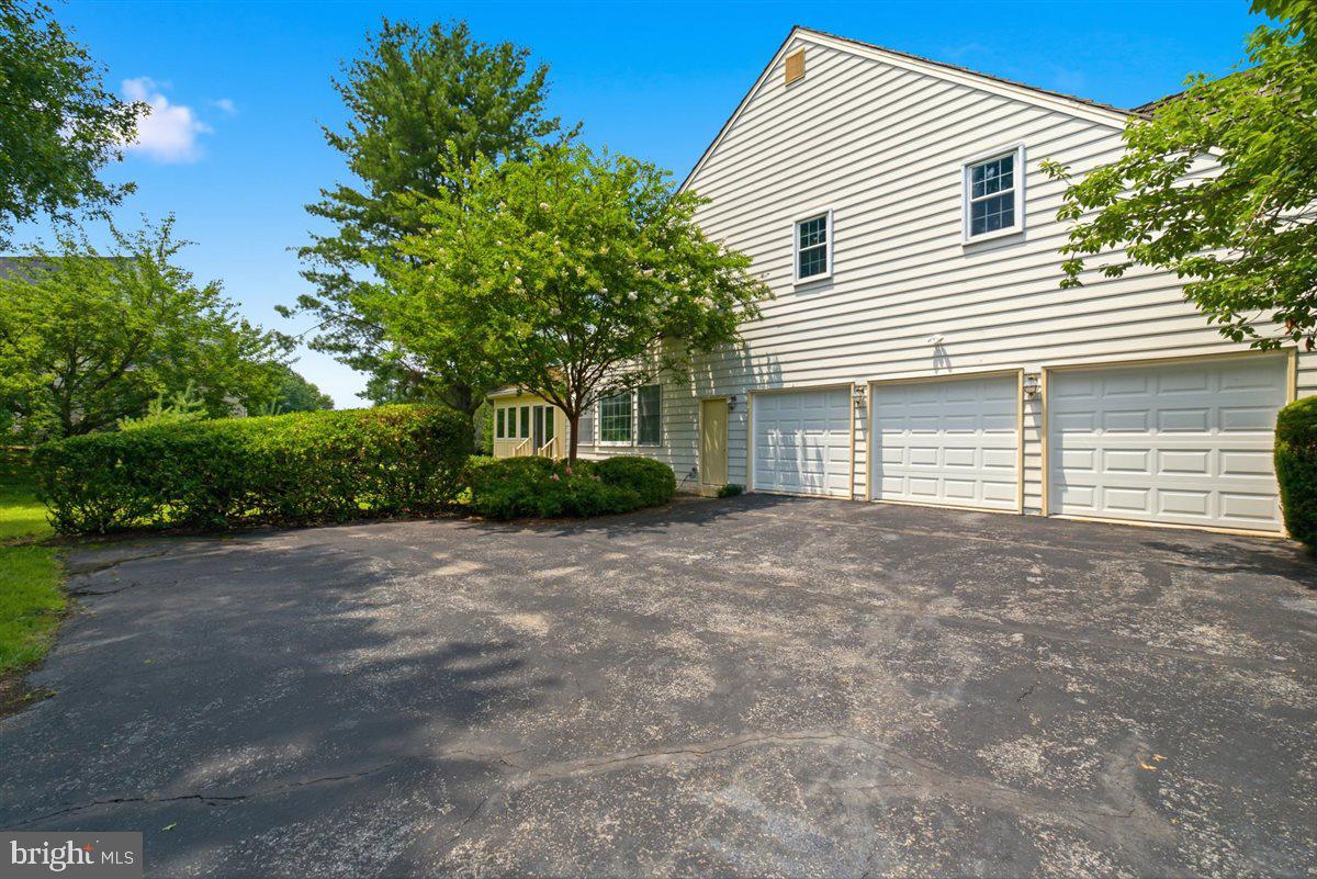 26 Grey Pebble Ct Property Photo 13