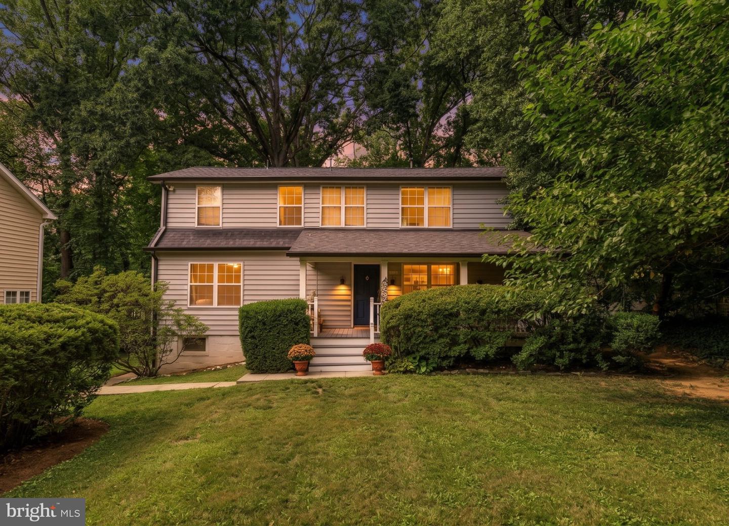 3313 GEIGER AVE Property Photo 1