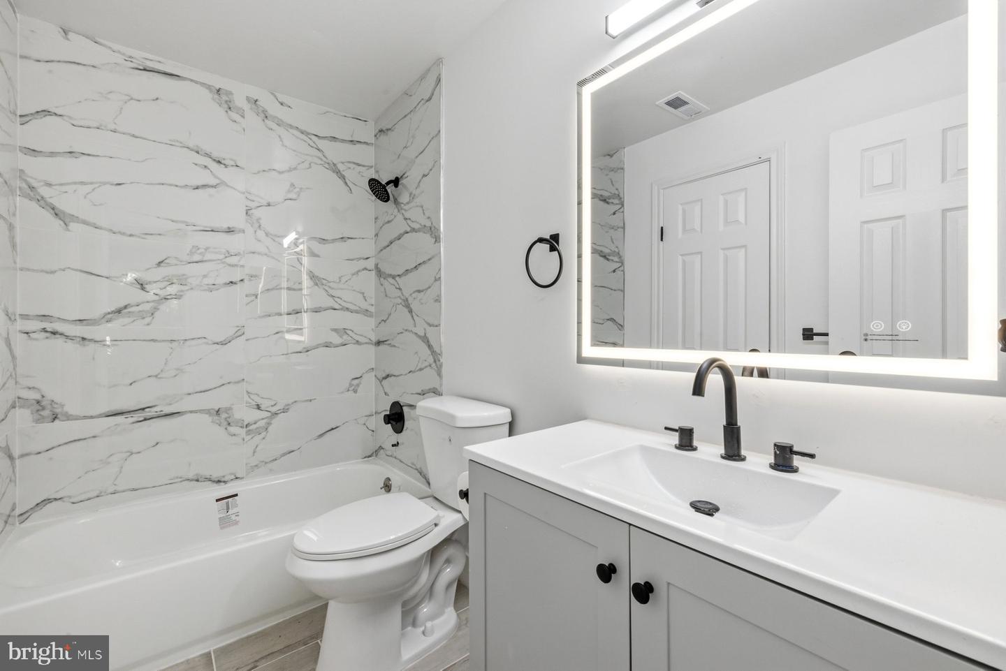 18510 Boysenberry Dr #192 Property Photo 24