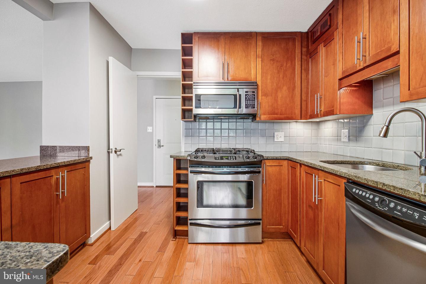 7333 New Hampshire Ave #420w Property Photo 7