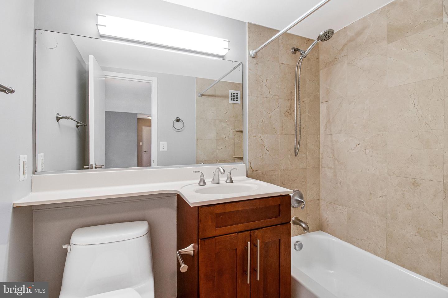 7333 New Hampshire Ave #420w Property Photo 19