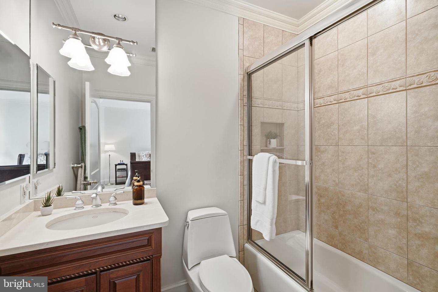 9833 Avenel Farm Dr Property Photo 30