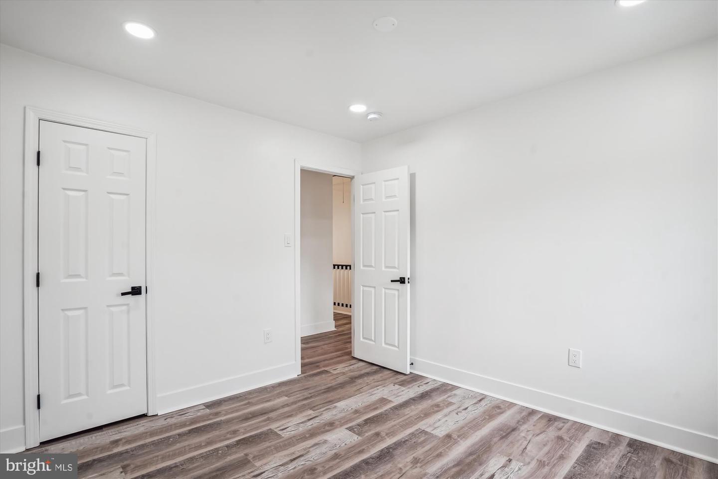 8648 Watershed Ct Property Photo 22