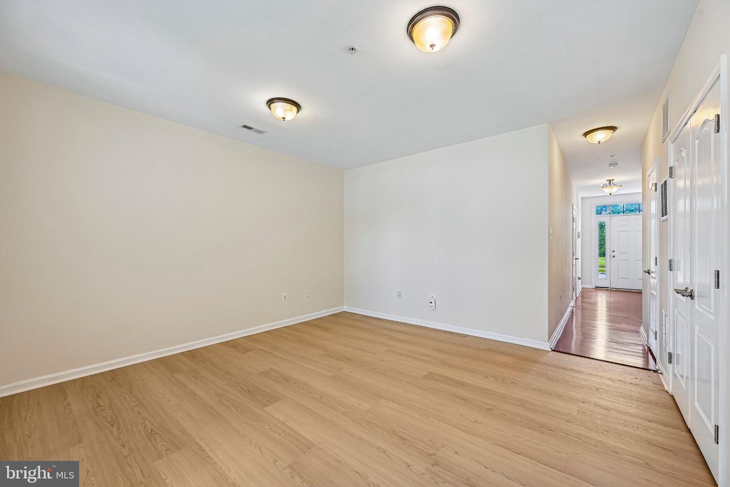 23004 Meadowmist Rd Property Photo 44