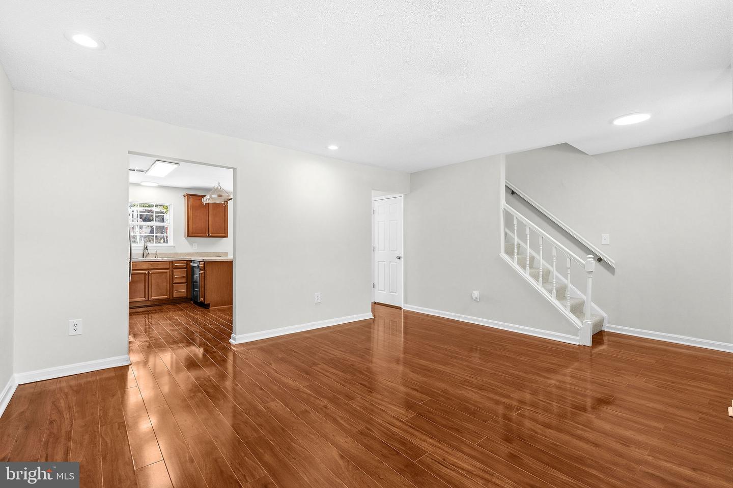 11404 Applegrath Way Property Photo 6
