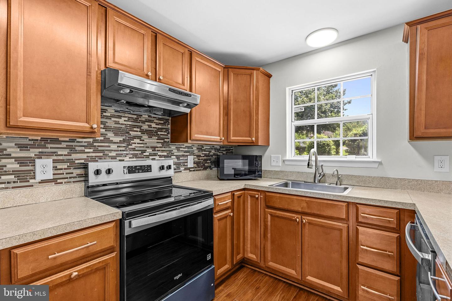11404 Applegrath Way Property Photo 8