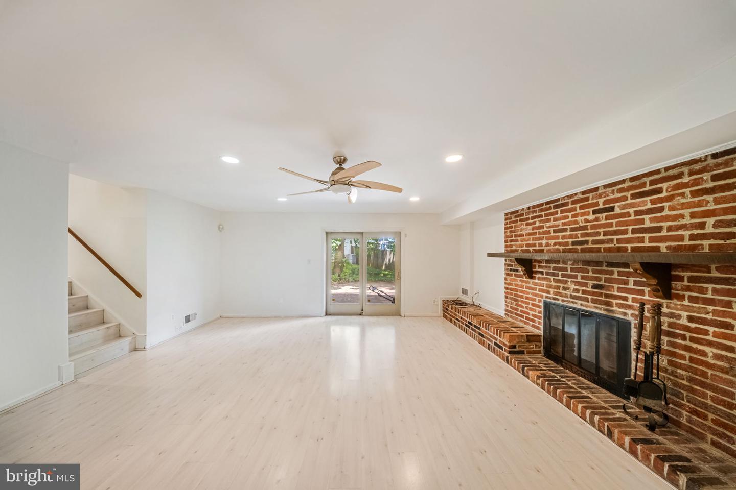 6715 Tildenwood Ln Property Photo 11