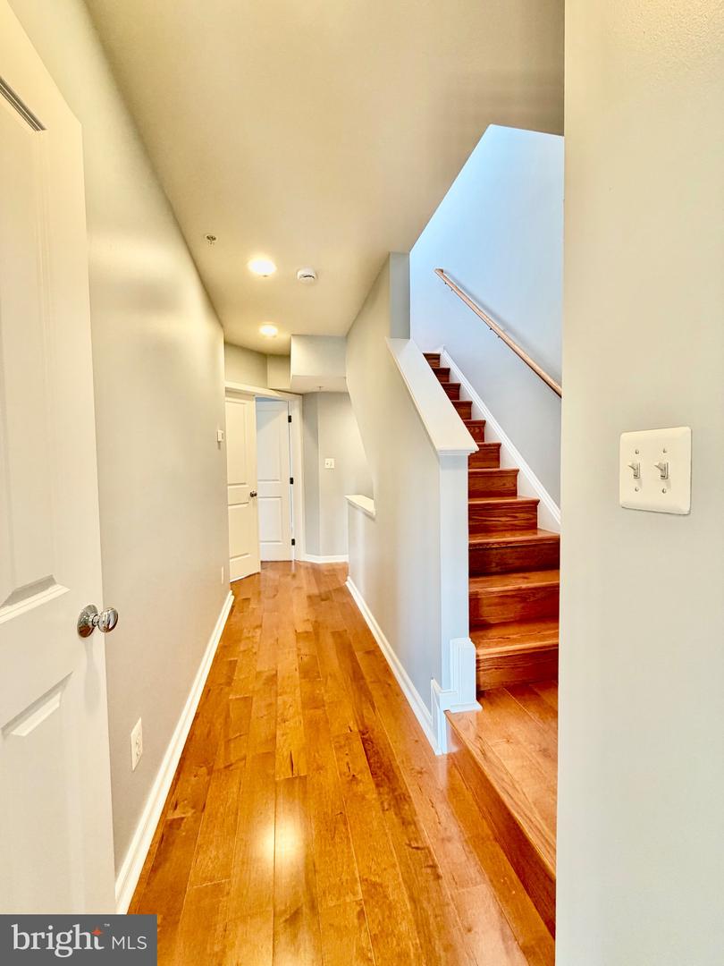 11034 Amherst Ave Property Photo 24