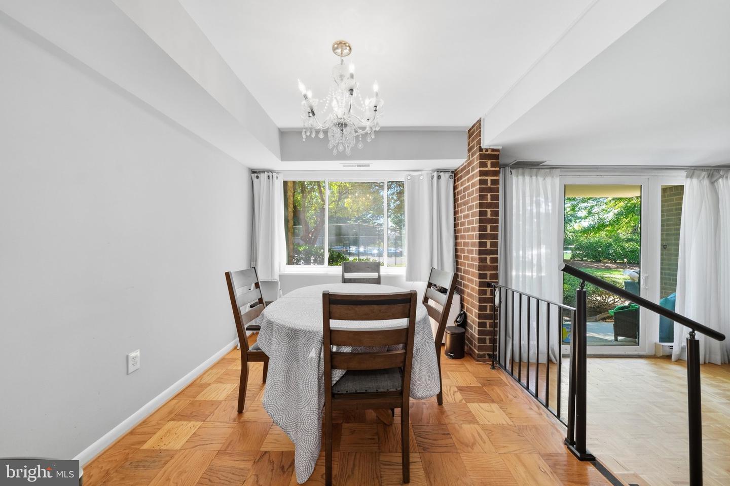 2105 Unit 15-103 Walsh View Ter #15 Property Photo 11