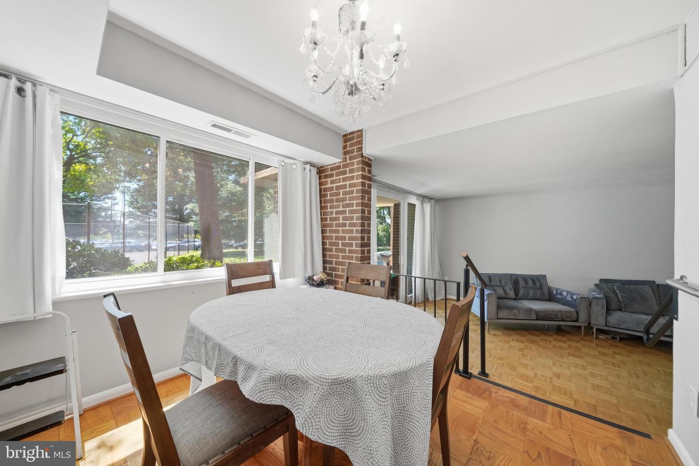 2105 Unit 15-103 Walsh View Ter #15 Property Photo 14