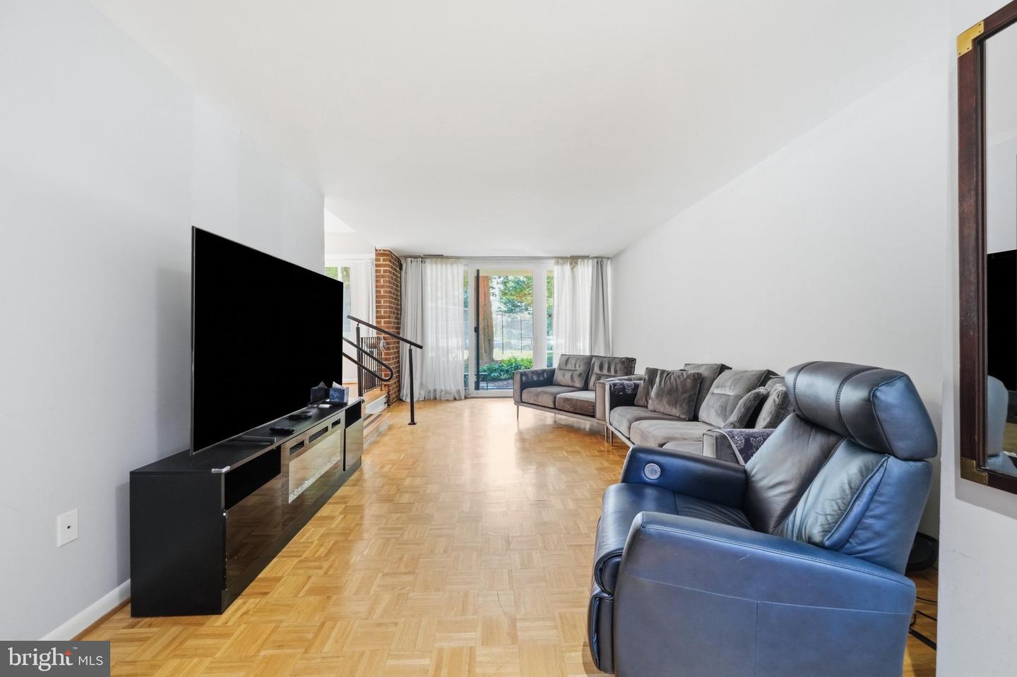 2105 Unit 15-103 Walsh View Ter #15 Property Photo 21