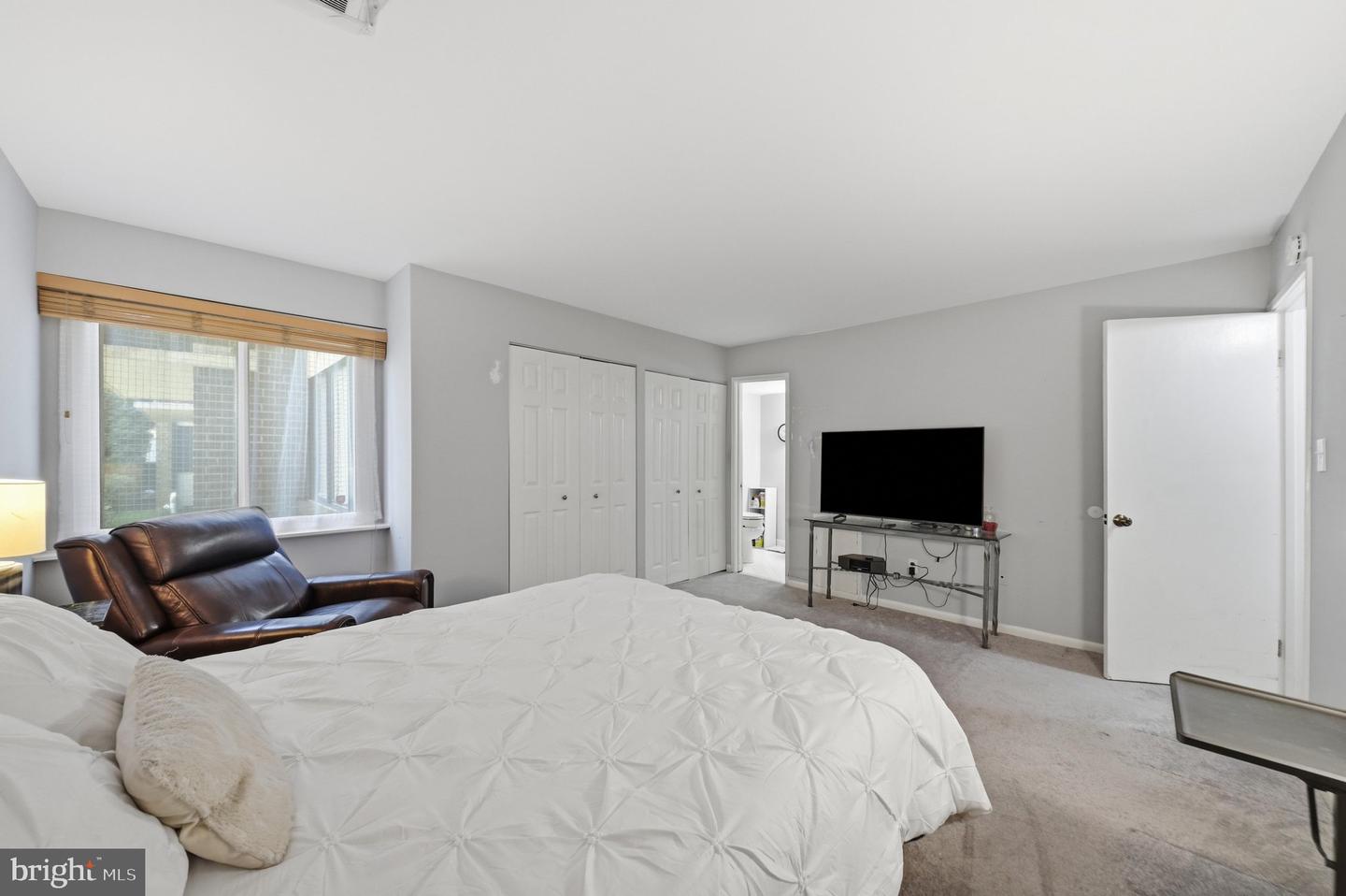 2105 Unit 15-103 Walsh View Ter #15 Property Photo 27
