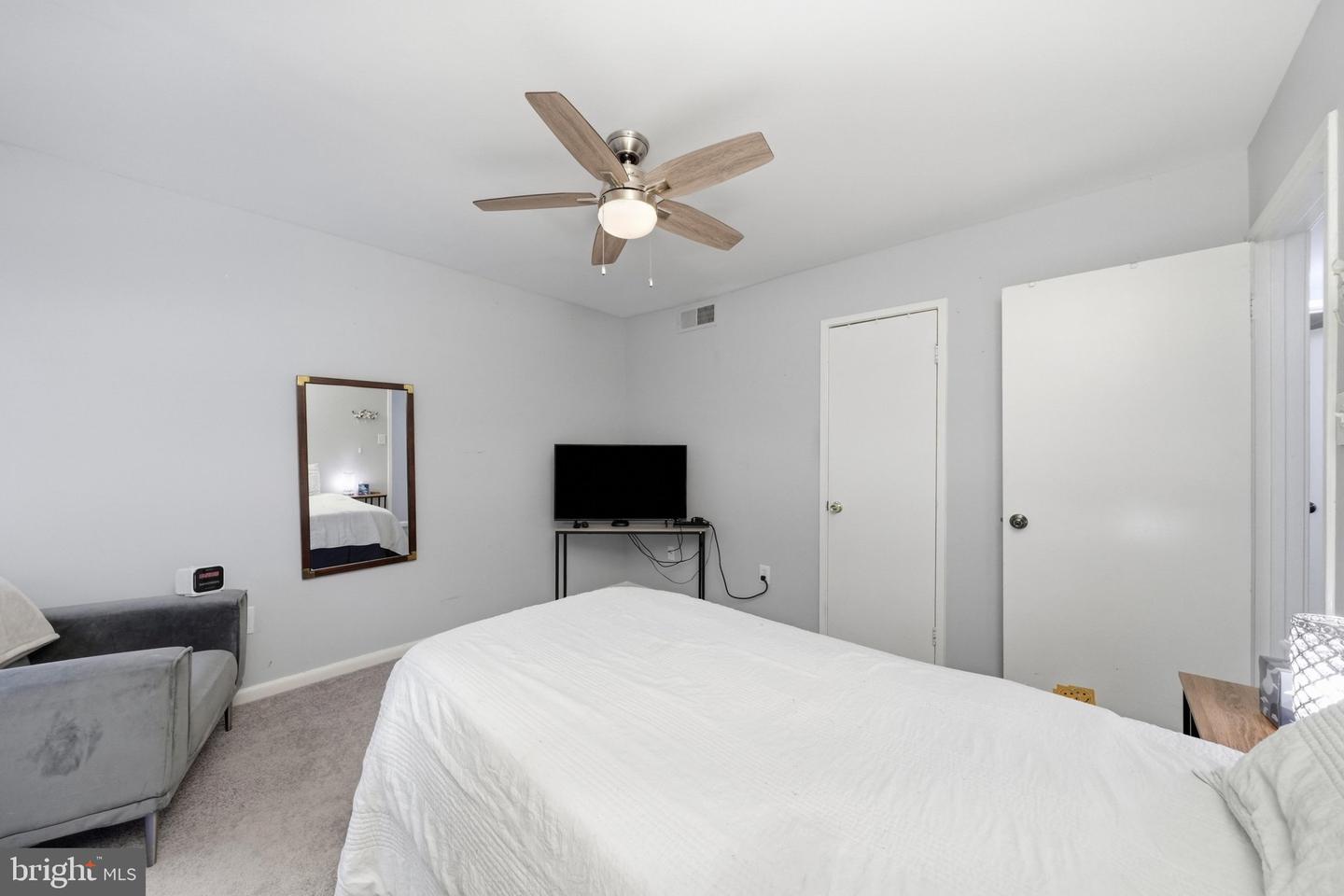 2105 Unit 15-103 Walsh View Ter #15 Property Photo 34