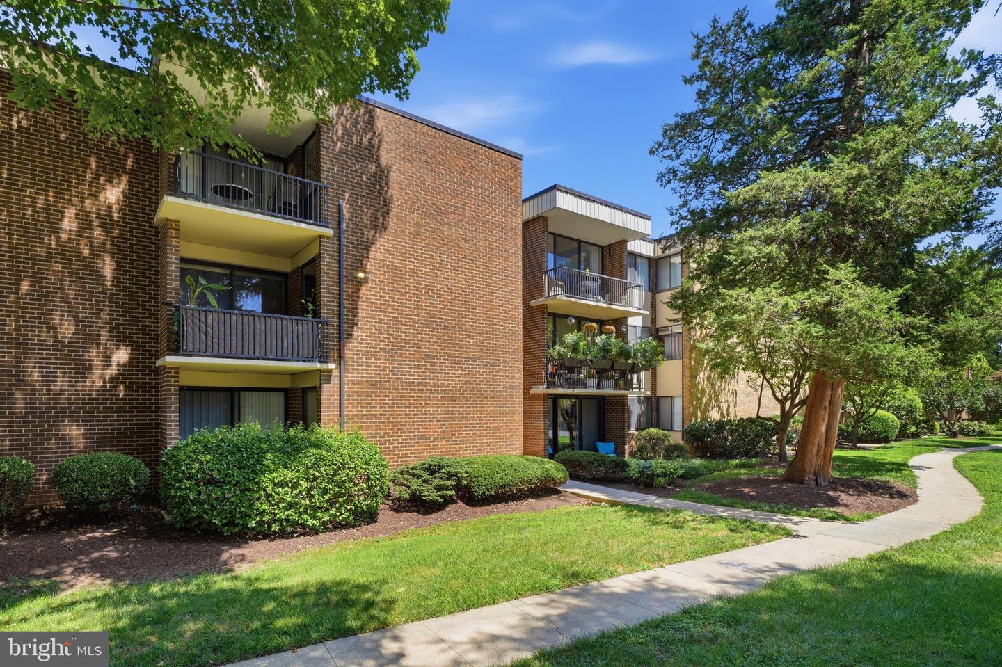2105 Unit 15-103 Walsh View Ter #15 Property Photo 38