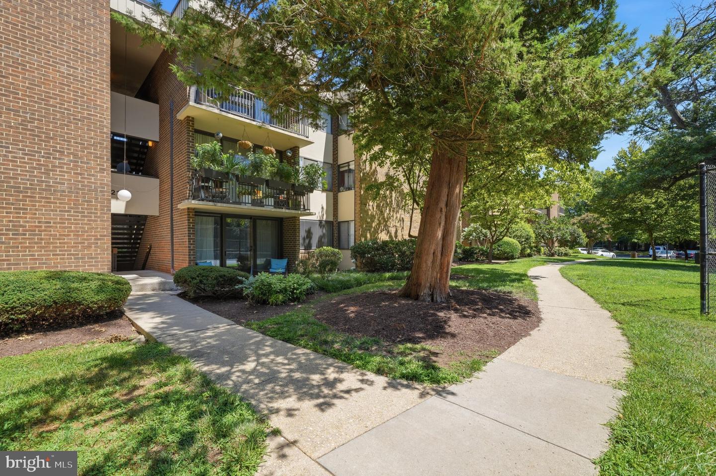 2105 Unit 15-103 Walsh View Ter #15 Property Photo 39