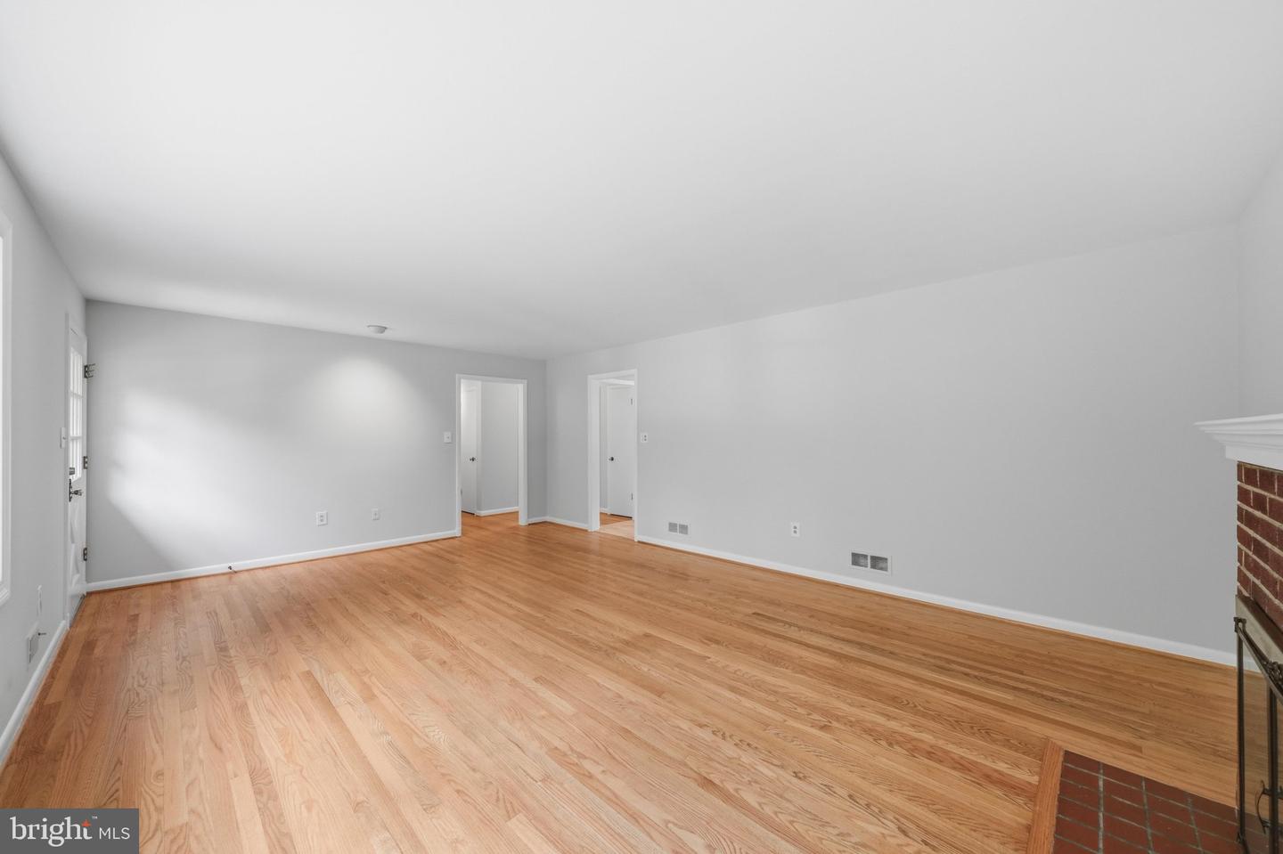 122 E Deer Park Dr Property Photo 6