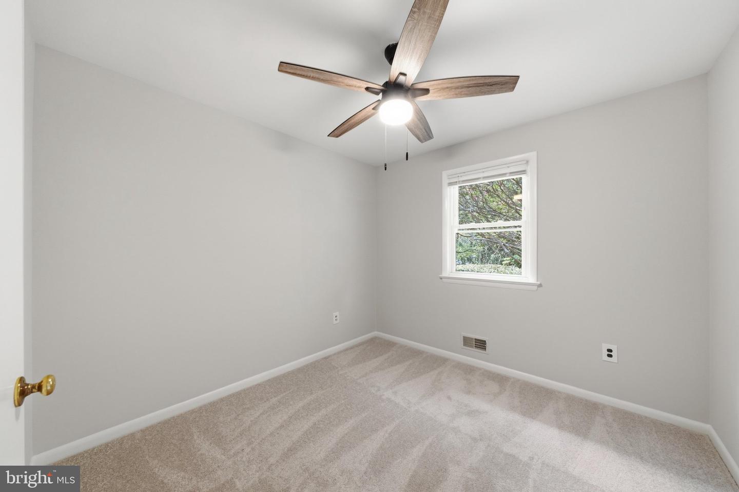 122 E Deer Park Dr Property Photo 25