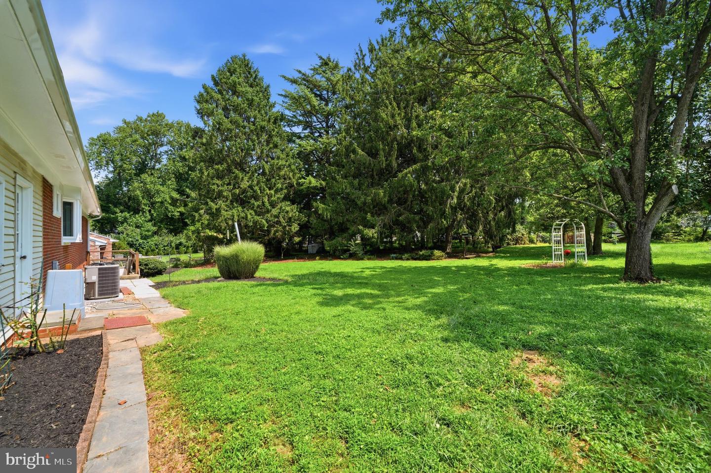 122 E Deer Park Dr Property Photo 37