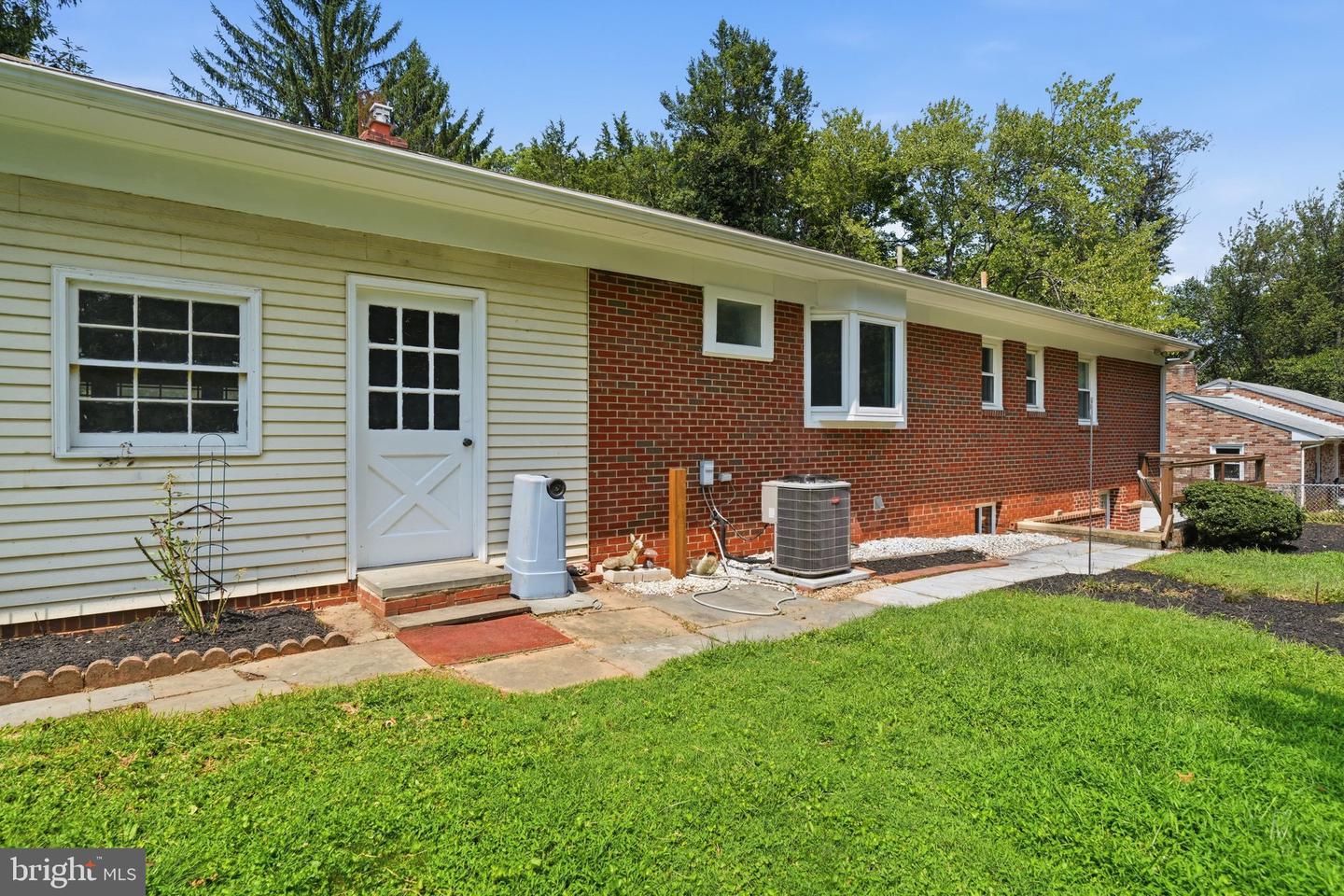 122 E Deer Park Dr Property Photo 43