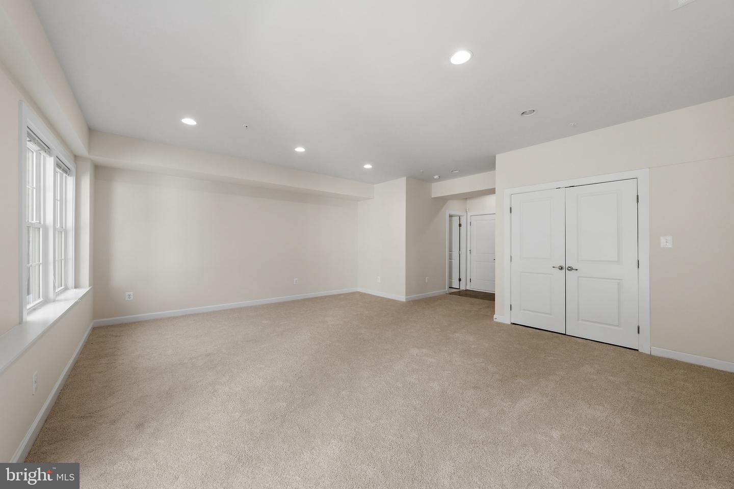 10123 Wootton Crest Way Property Photo 14