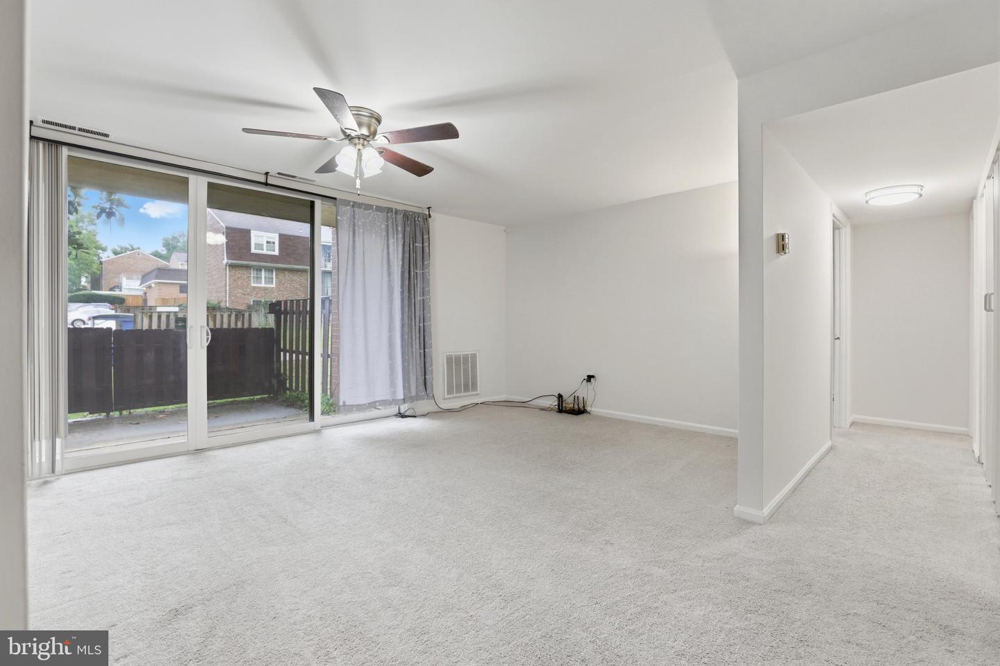 730 QUINCE ORCHARD BLVD #730-P2 Property Photo 1