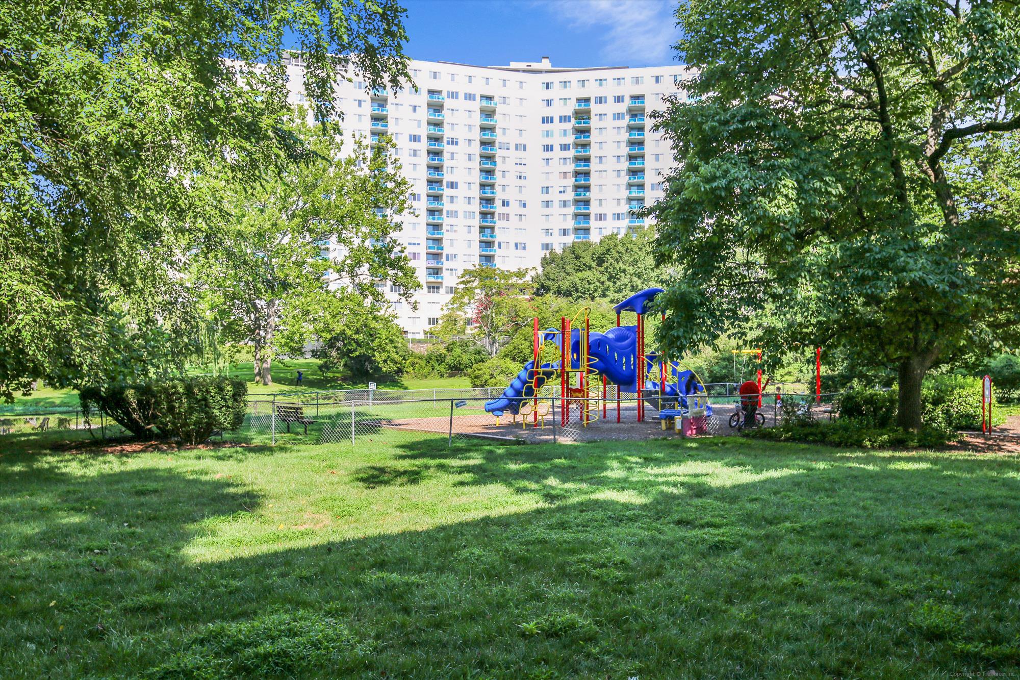 10500 Rockville Pike #122 Property Photo 31