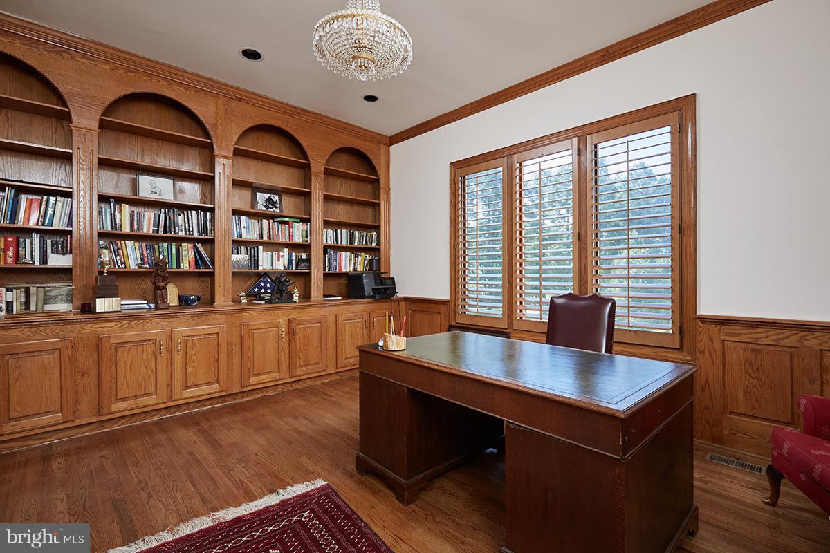 9 Alloway Ct Property Photo 12