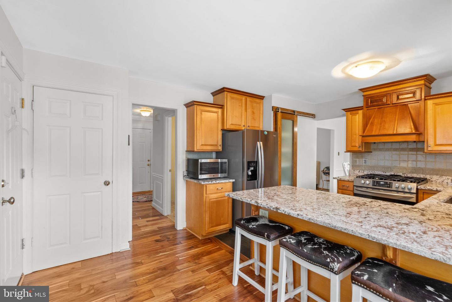 9 Red Granite Ct Property Photo 16