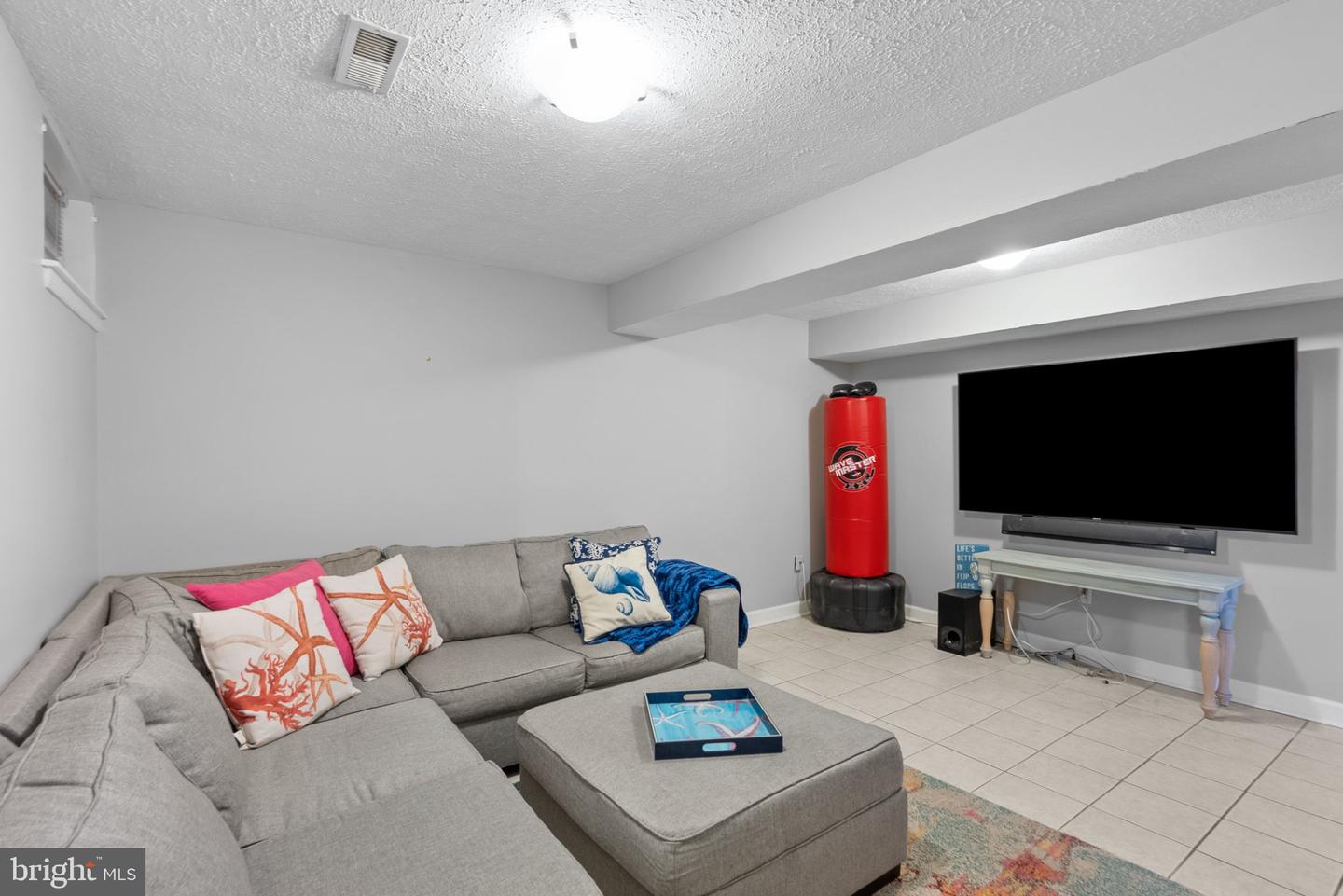 9 Red Granite Ct Property Photo 36