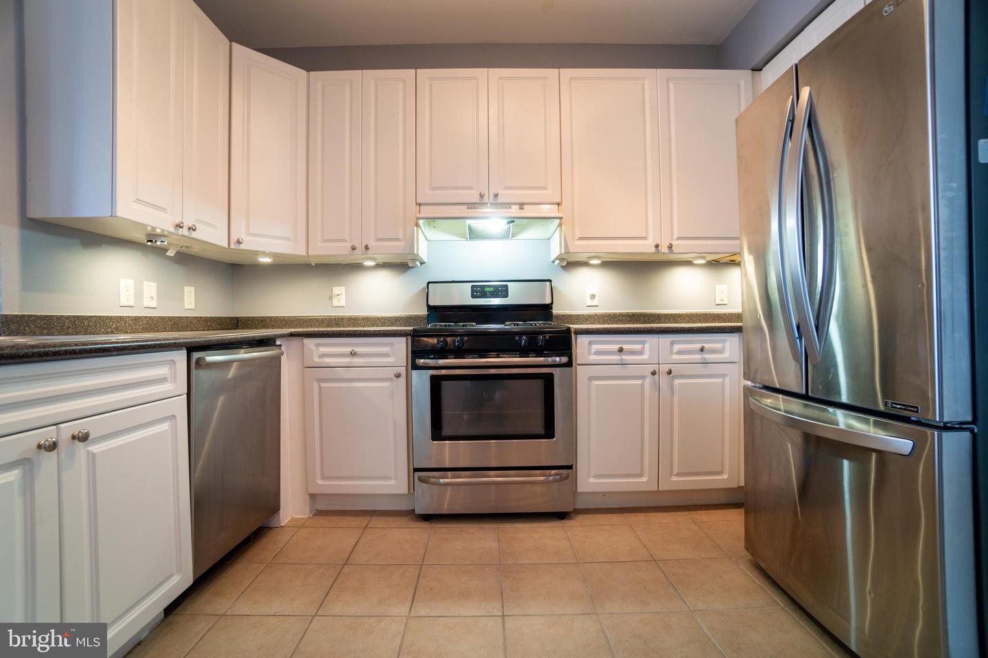 501 Hungerford Dr #463 Property Photo 2