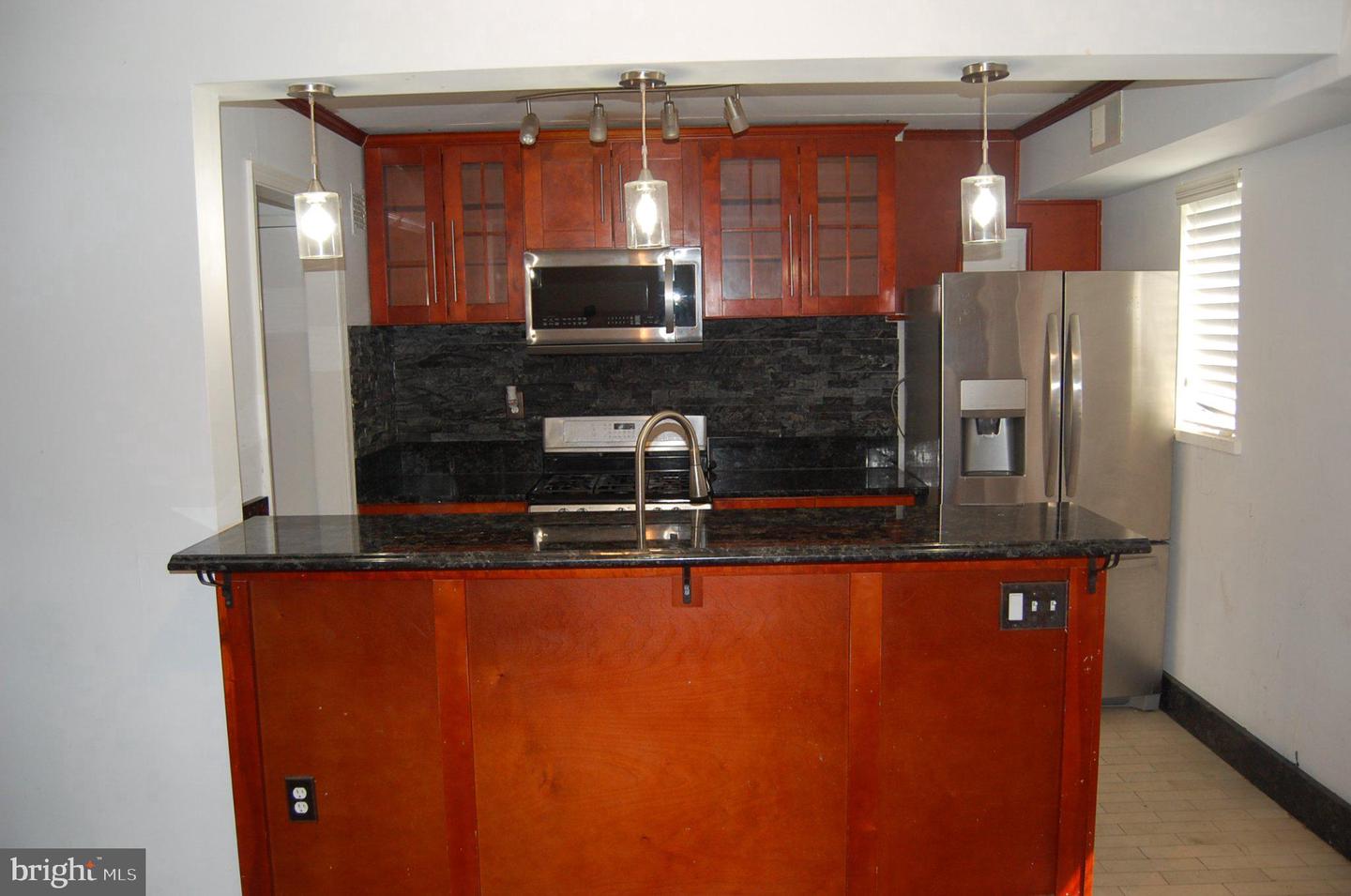 3346 Hewitt Ave #1-1-a Property Photo 4