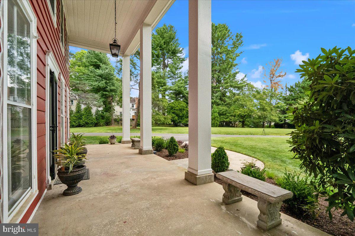 1401 Aintree Dr Property Photo 14