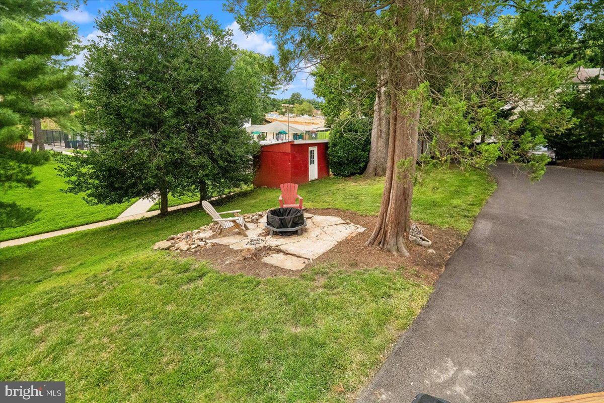 1401 Aintree Dr Property Photo 37