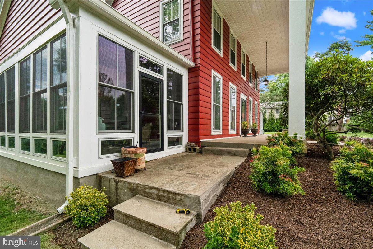 1401 Aintree Dr Property Photo 42