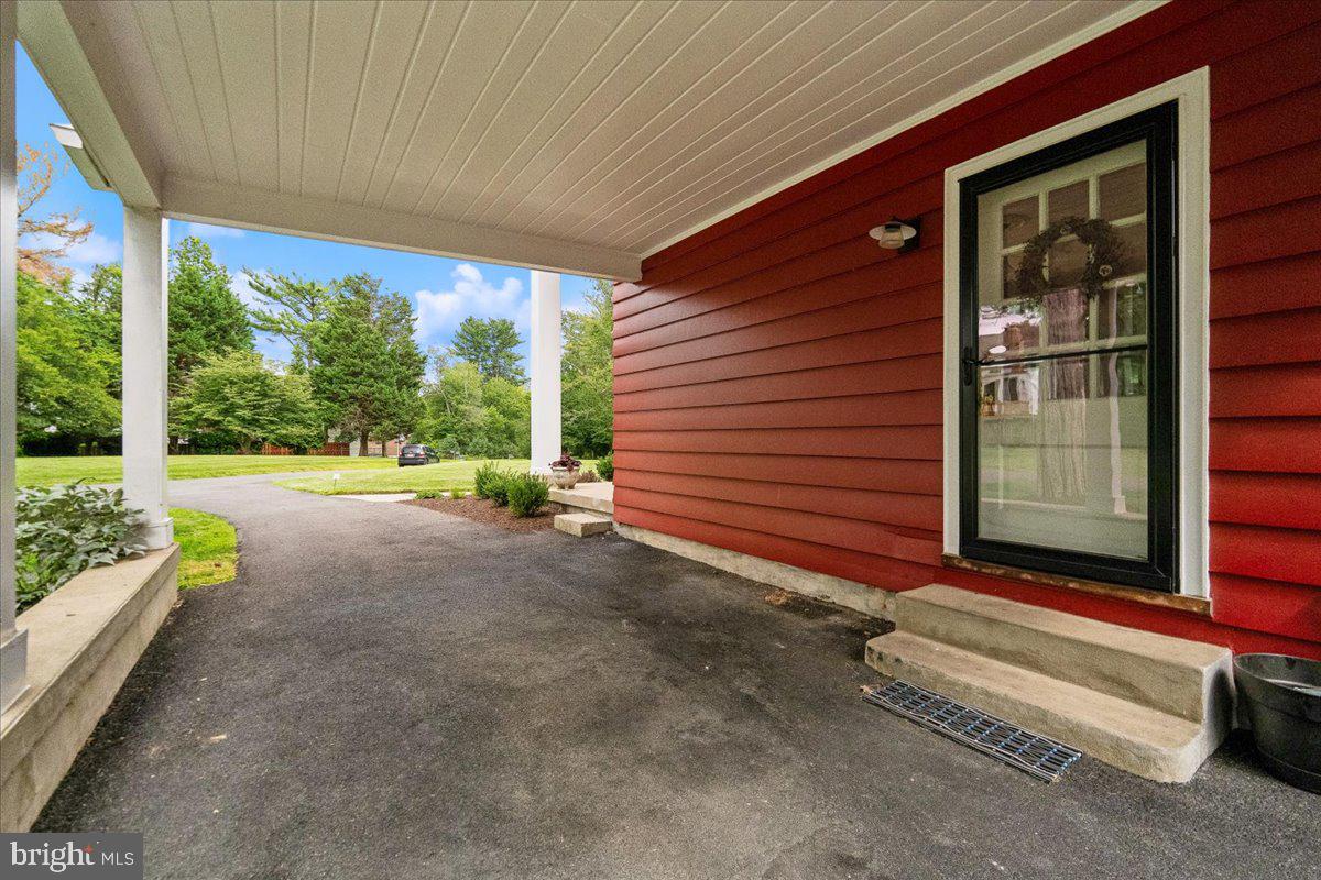 1401 Aintree Dr Property Photo 78