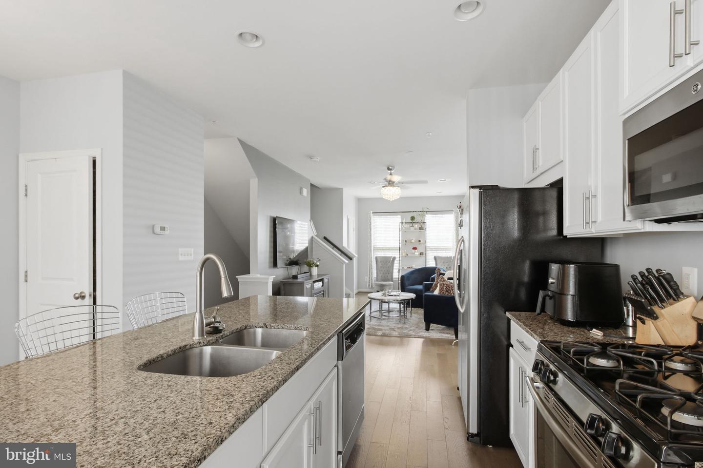 120 Prado #2301 Property Photo 5