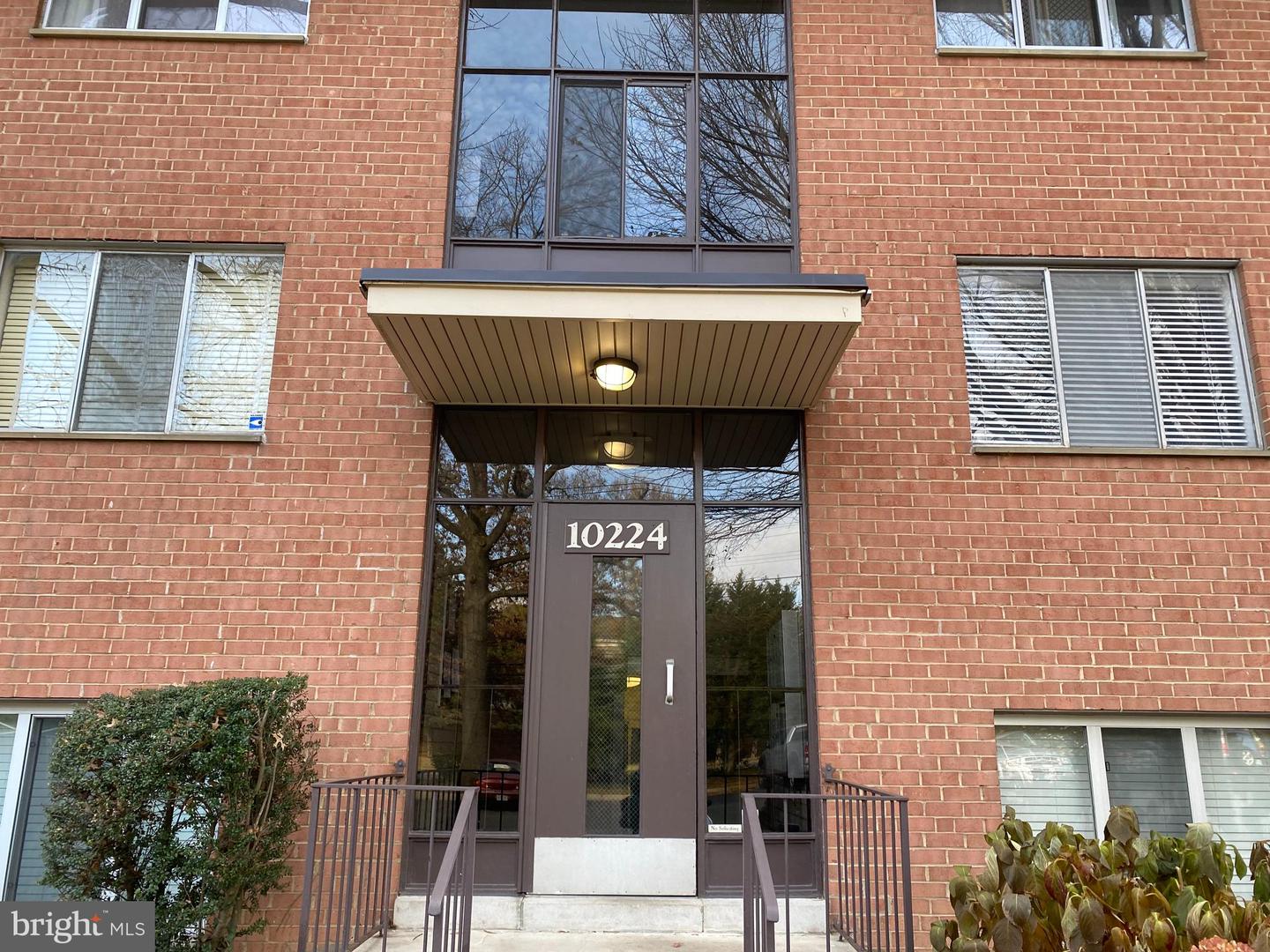 10224 ROCKVILLE PIKE #301 Property Photo 1