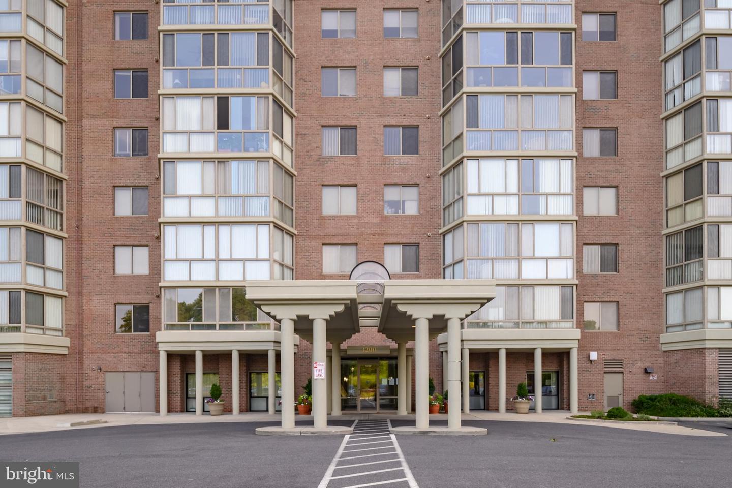 3200 N Leisure World Blvd #111 Property Photo 2