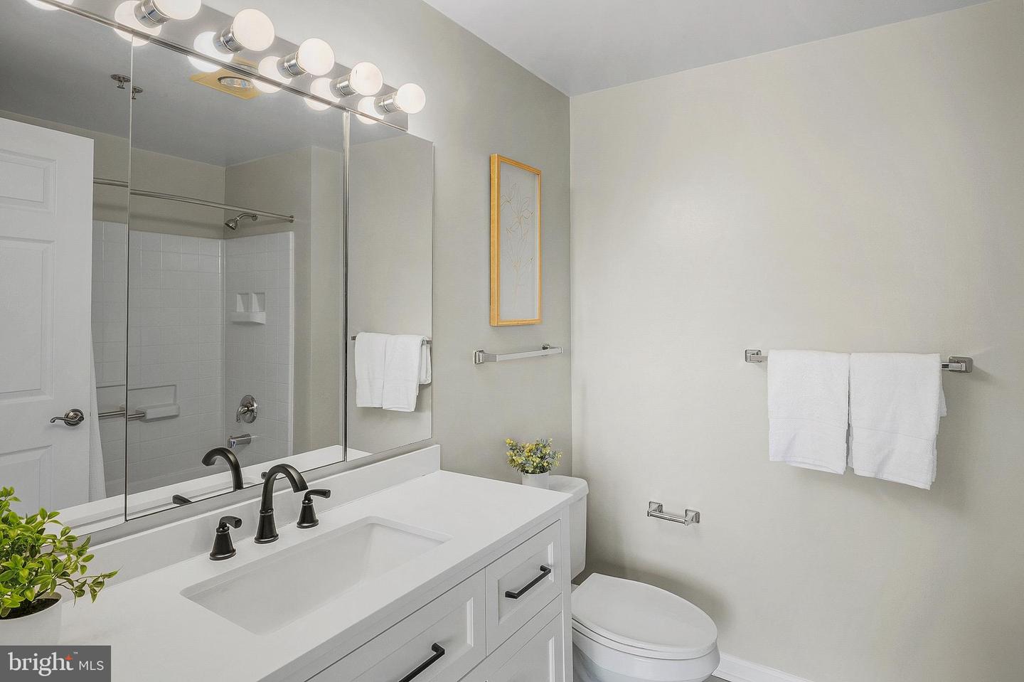 3200 N Leisure World Blvd #111 Property Photo 27