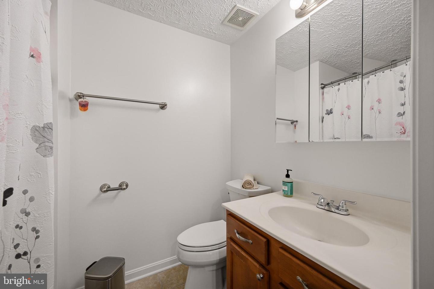 301 Palmspring Dr #3-4 Property Photo 28
